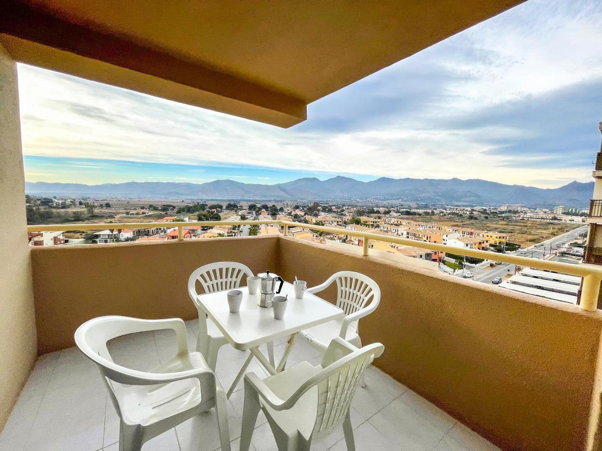 Apartamentos Benicassim 3000 Bagian luar foto
